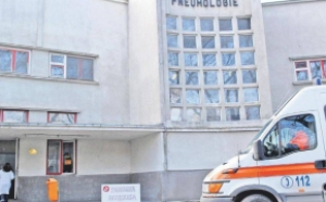 Ultimă oră: Patru medici de la 'Marius Nasta', reţinuţi sub acuzaţia că luau mită de la pacienţi