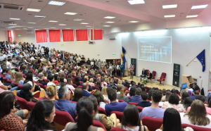 Peste 2.000 de viitori medici au intrat, pentru prima dată, în amfiteatrele UMF Iași
