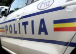 O femeie a fost reținută de polițiști după ce a furat o mașină şi a condus beată și drogată