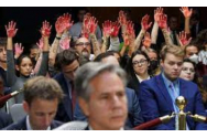 Au ridicat mâinile în tăcere… Manifestații pro-Palestina în Congresul SUA