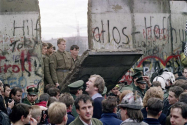 9 noiembrie 1989, ziua care a schimbat Europa: Căderea Zidului Berlinului