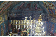 În România există o biserică amplasată în interiorul unui sens giratoriu.