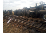 Arad: Două vagoane ale unui tren de marfă încărcat cu motorină s-au răsturnat și alte două au deraiat