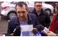 Vlad Voiculescu a adus la DNA documente și îi acuză pe Iohannis, Gheorghiță, Baciu: 'N-am venit cu mâna goală'