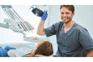 Sfaturi pentru alegerea corectă a unui specialist în implanturi dentare