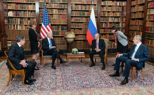 Imbecilitatea lui Biden l-a OPRIT pe Putin să se întoarcă Spășit spre Occident