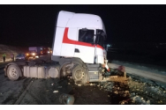 Accident teribil pe centura Sucevei: sunt două victime, după ce o maşină a lovit puternic un cap tractor
