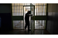 Un pensionar a ajuns în Penitenciarul Botoșani pentru „exercitarea fără drept a unei meserii”