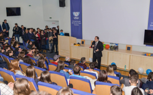   Universitatea Suceava va fi „adaptată celei de-a patra revoluţii industriale”