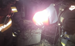 Incendiu puternic la Casa de Asigurări de Sănătate: clădirea este lipită de un bloc turn