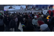 Protest împotriva lui Zelenski în centrul Kievului. Presa ucraineană scrie că manifestanții joacă alături de „propaganda rusă”