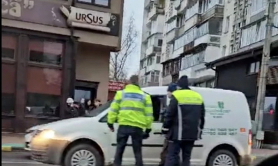 Un elev a pus pe jar polițiștii din Suceava. A furat o mașină și a fost urmărit prin jumătate de oraș