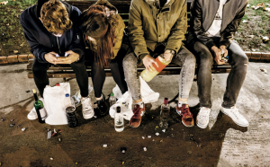 Consumul de alcool, la modă printre tinerii Iaşului