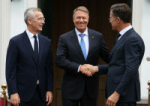 NATO și Guvernul României au reacționat cu privire la anunțul candidaturii lui Klaus Iohannis la șefia Alianței
