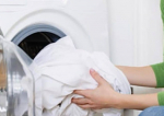Atenție la Programul de liniște – Românii care spală haine cu mașina de spălat riscă amenzi de 1.500 de lei. Și nu doar ei