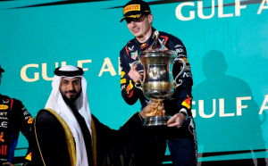 Max Verstappen și-a pulverizat rivalii în prima cursă a noului sezon de Formula 1! Ce diferență zdrobitoare a avut față de Perez și Sainz