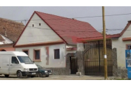 Cum arată casa în care a copilărit Iohannis?