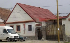 Cum arată casa în care a copilărit Iohannis?
