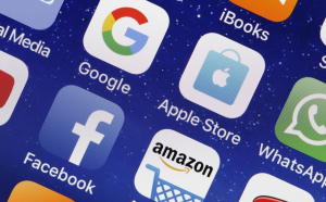 Apple și Google vor fi investigate pentru potenţiale încălcări ale noilor reglementări privind pieţele digitale