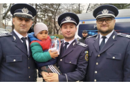 Radu Ayan, copilul dispărut din Botoşani, întâlnire emoționantă cu poliţiştii care l-au găsit în pădure. Micuțul s-a întâlnit cu salvatorii de Ziua Poliţiei Române 