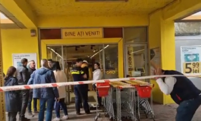Accident la un supermarket din București. O bucată de tavan a căzut și a strivit o femeie