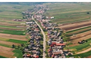 Comuna cu o singură stradă și 6000 de oameni. Unde se află și cum arată cea mai ciudată așezare rurală din Polonia