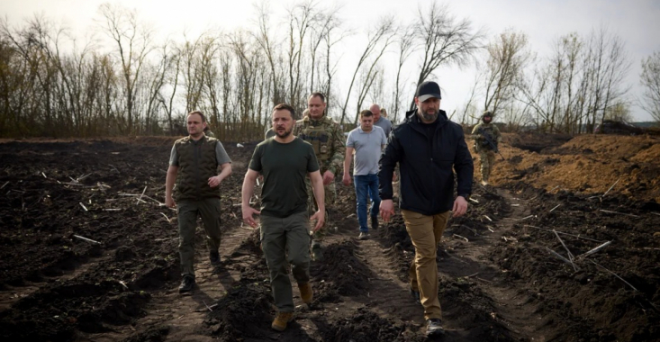 Culisele luptei Ucrainei cu corupția din armată. Cine stă cu ochii pe achizițiile pentru soldați, de la ouă la obuze