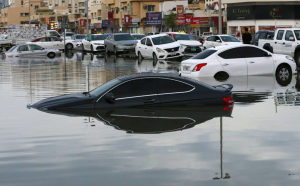 Inundații în Emirate. Trei filipinezi au murit