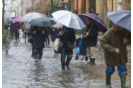 ANM: Ploile se vor extinde în toată țara până luni după-amiază / Ninsori în zone montane înalte / Prognoza pentru București