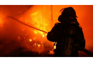 Sărbători cu mult foc pentru pompierii ieşeni