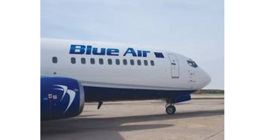 avion-Blue-Air--