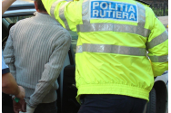 Un șofer din Suceava, oprit în trafic, a fost  imediat încătușat de polițiști