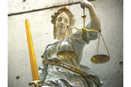 Revolta avocaţilor: În timp ce magistraţii şi grefierii protestează, avocaţii sunt victime colaterale