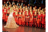 Protest la Opera din Iaşi - Părinţii copiilor din Corul „Juniorii” ies în stradă