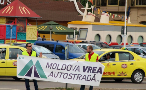 Moldova vrea autostradă, nu politică!