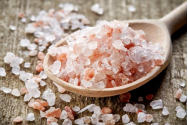 Care este diferența dintre sarea roz de Himalaya și sarea de masă