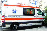 Accident cu o ambulanţă în Capitală