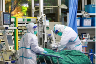 Pacientul cu coronavirus internat la Iaşi „tușește ca la o gripă ușoară”