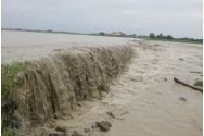 ALERTĂ în Moldova: COD ROȘU de inundații. Prutul a ieșit din matcă și alte râuri sunt la cota de avarie