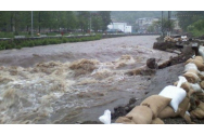 ISU Botosani: Prutul a depasit cu 170 de centimetri cota de inundatii. 40 de gospodarii se afla in zona de risc